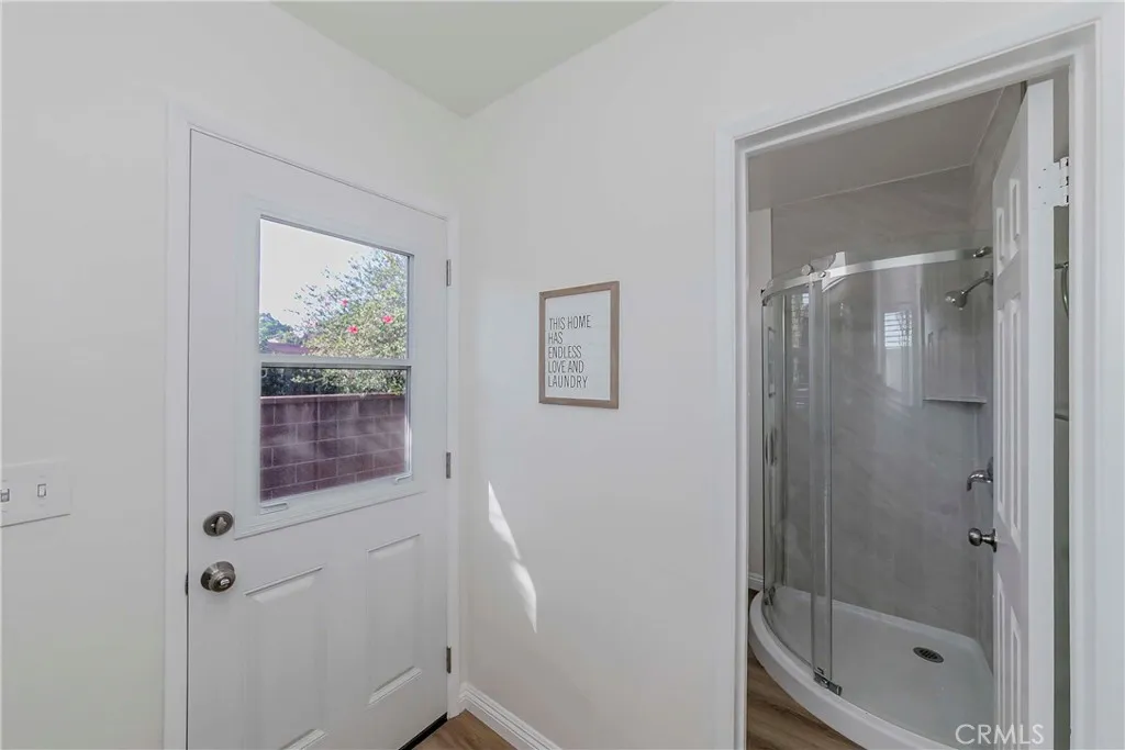 1325 E Romneya, Anaheim, California 92805 home-pic-40